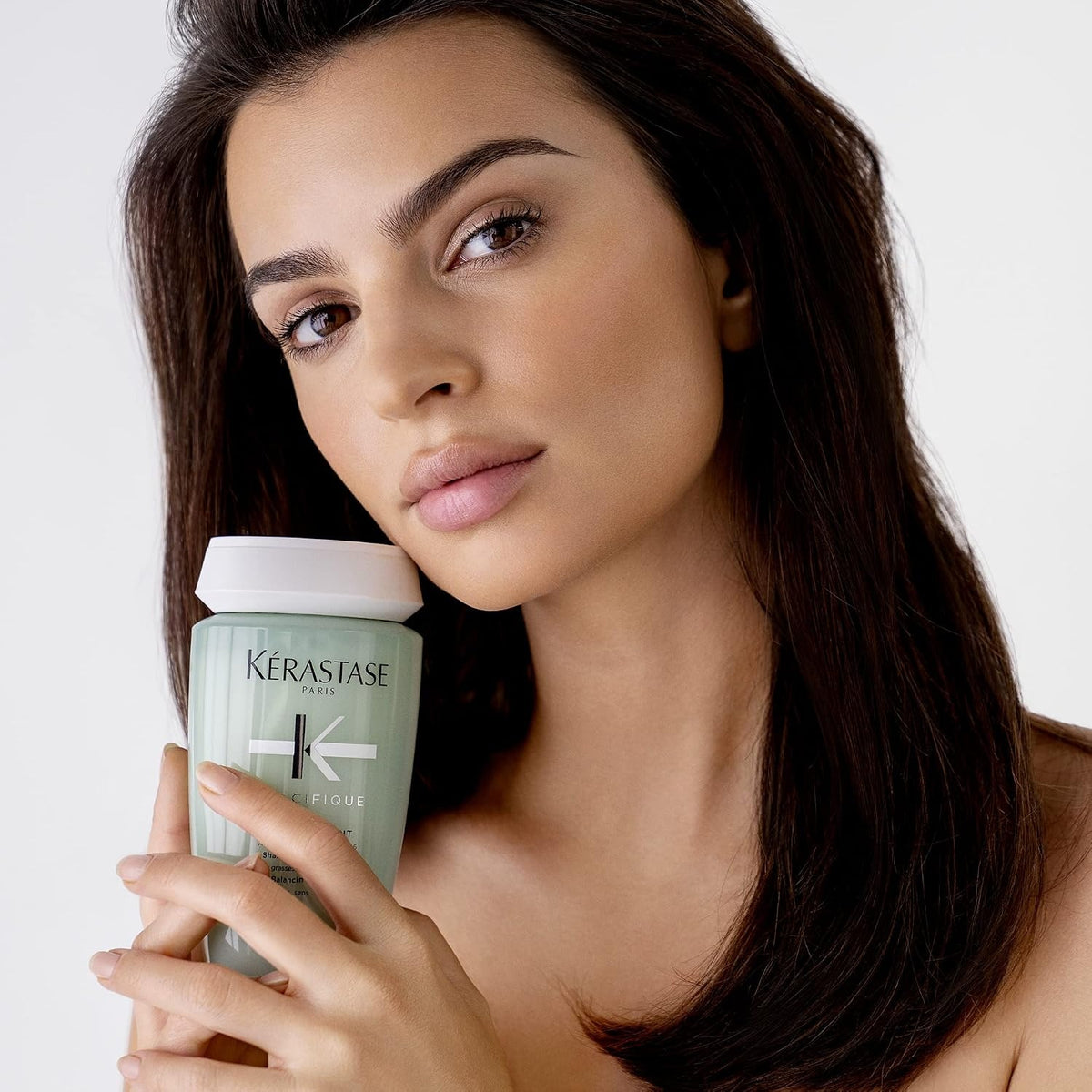 Kérastase Spécifique Bain Divalent Balancing Shampoo – 250ml | Oily Roots & Sensitive Lengths**